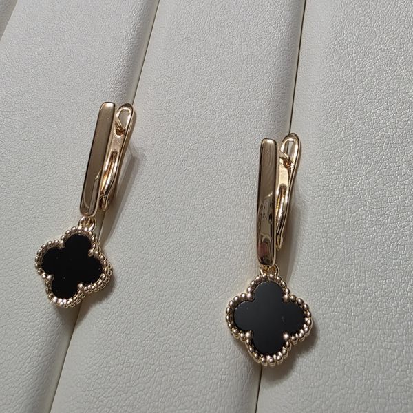 Сережки из медицинского золота с позолотой Сережки Цветок Клевера 3085996818 фото