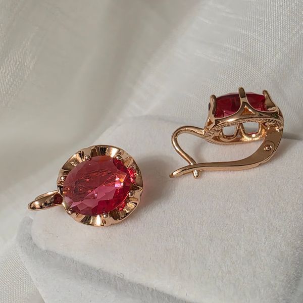 Сережки из медицинского золота с позолотой 89652 фото